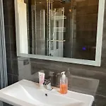 Brookfield House Hotell