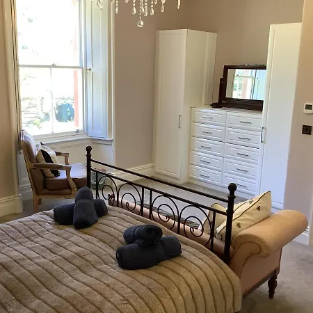 Homestay Brookfield House *